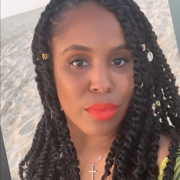 Meet your Posher, Princess - Picture 3 of 8